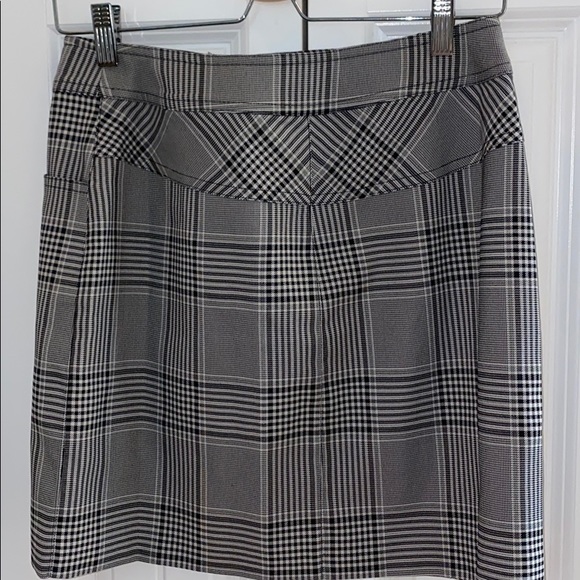 Checked Mini Skirt - Picture 3 of 4